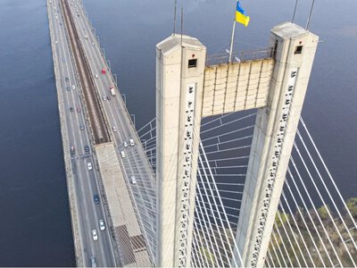 The Southern Bridge in Kyiv has no critical damage after the Russian attack — what is happening with traffic and the metro