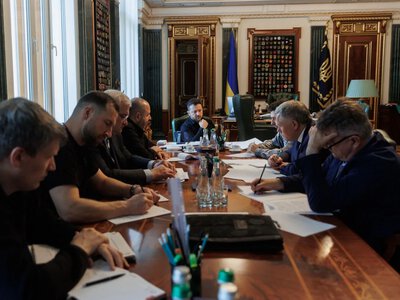 Ukrainian pilots will soon begin training on Rafale, Kyiv expects a new defense package — Zelenskyy