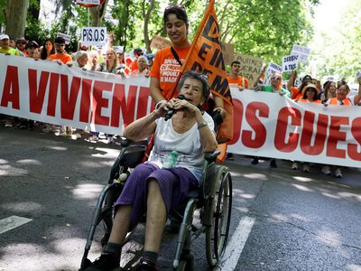 In Spain, an 87-year-old woman whose eviction sparked protests amid the housing crisis has died