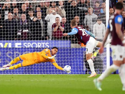 West Ham 1-1 QPR: Jarrod Bowen's stoppage-time penalty saved by Pierce Charles as Hammers held at home on return from international break