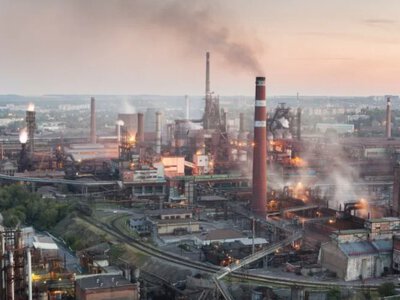 Ukraine’s largest steel plant is preparing to completely halt production due to Russian strikes