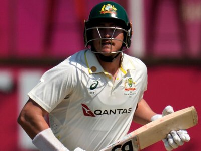 South Africa vs Australia: Matt Renshaw stars as tourists close in on first Test victory in Durban