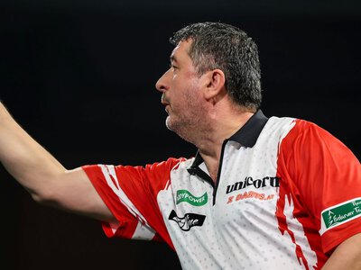 Mensur Suljovic referred to darts regulator for inciting jeers against Ross Smith and alleged sexist comments as Austrian issues apology