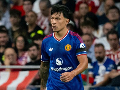 Lisandro Martinez: Jamie Carragher says Man Utd defender's comments criticising hierarchy are awful as Wayne Rooney brands them disrespectful