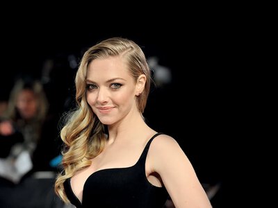Mamma Mia! star Amanda Seyfried spoke about life after splitting from her husband