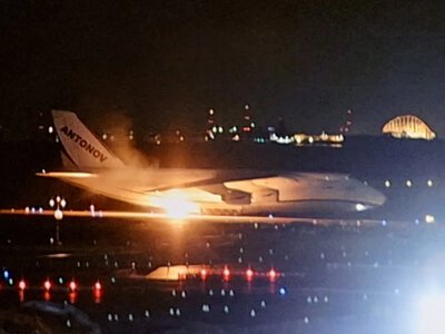 The Ukrainian An-124 Ruslan aircraft caught fire while landing in Japan