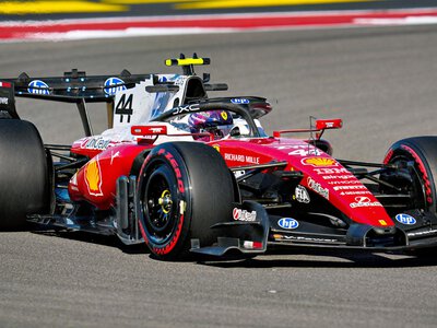 United States GP: Lewis Hamilton fastest from Max Verstappen in final practice ahead of Qualifying in Austin