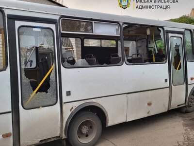 Russians attacked a minibus in Kherson – one passenger was killed and five others were injured