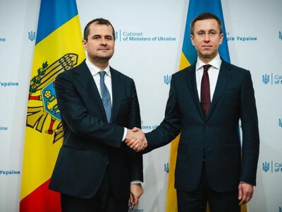 Moldova has offered Ukraine a new export route to Europe with a 50% discount