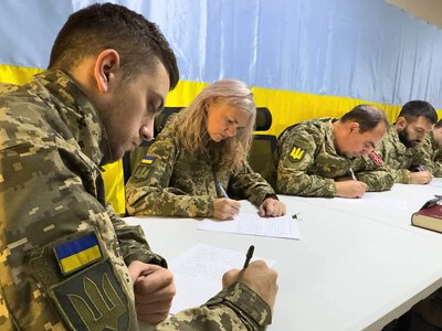 In the trenches, on duty and in shelters: how Ukraine held the National Unity Radio Dictation