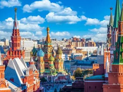 Moscow and the Moscow region are under a massive drone attack; flights have been restricted at airports, and planes from Turkey have been turned back