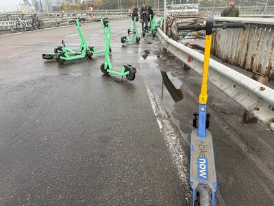 Kyiv residents are switching to scooters because the Southern Bridge is closed