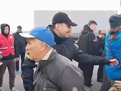 We’ll be home soon: Lubinets shows the first footage of evacuees from Oleshky